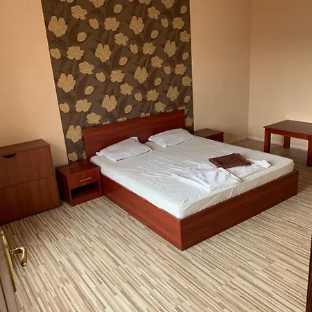 Hotel Alice Bar And Dinner Varna
